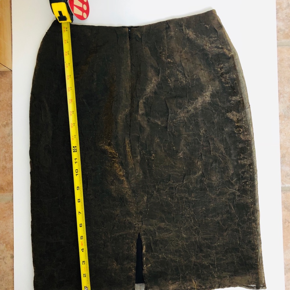 Bronze like gorgeous pencil skirt- Gently used. - Picture 3 of 3